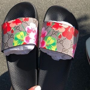Gucci Slides Floral